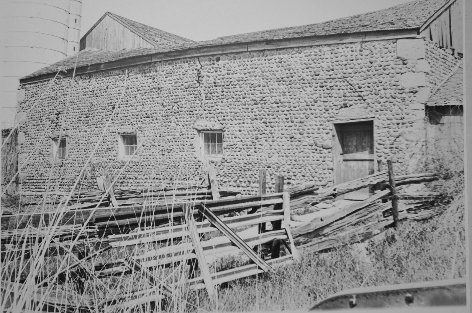 4556 Kyte Road, Farmington